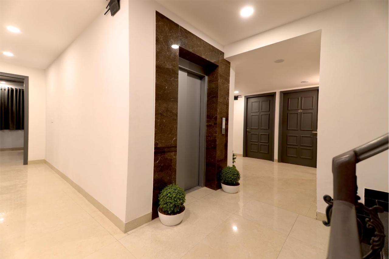 Nirpra Regency Hotel Nuova Delhi Esterno foto